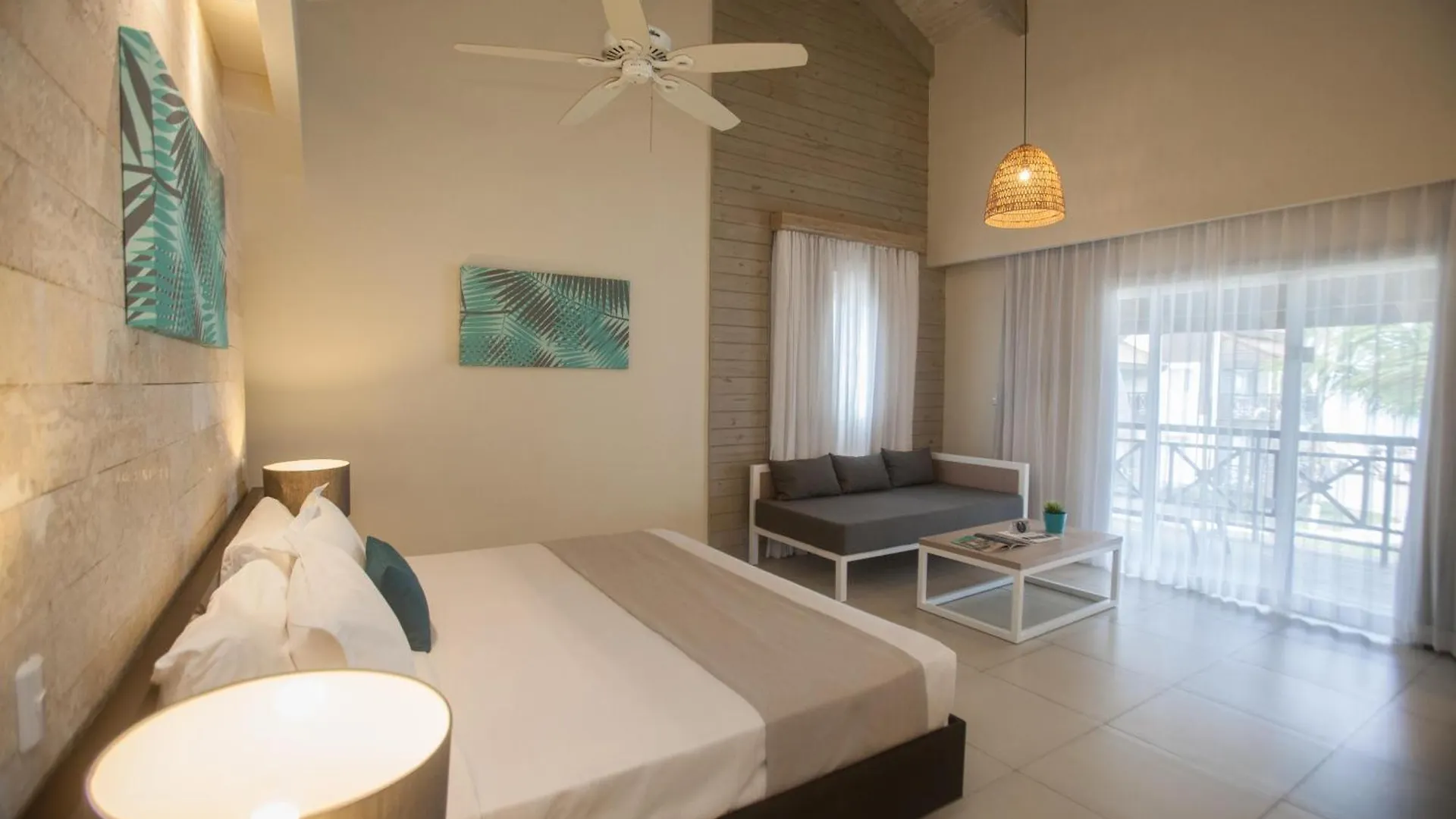 Vista Sol Punta Cana Beach Resort & Spa 4*,