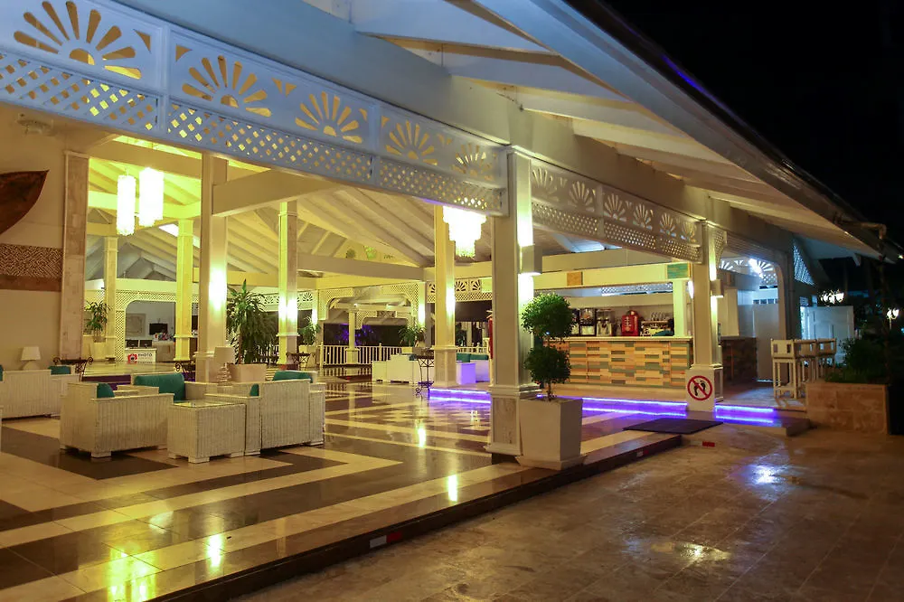 Vista Sol Punta Cana Beach Resort & Spa